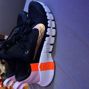 Nike running shoes, only worn once to try on now they are too small